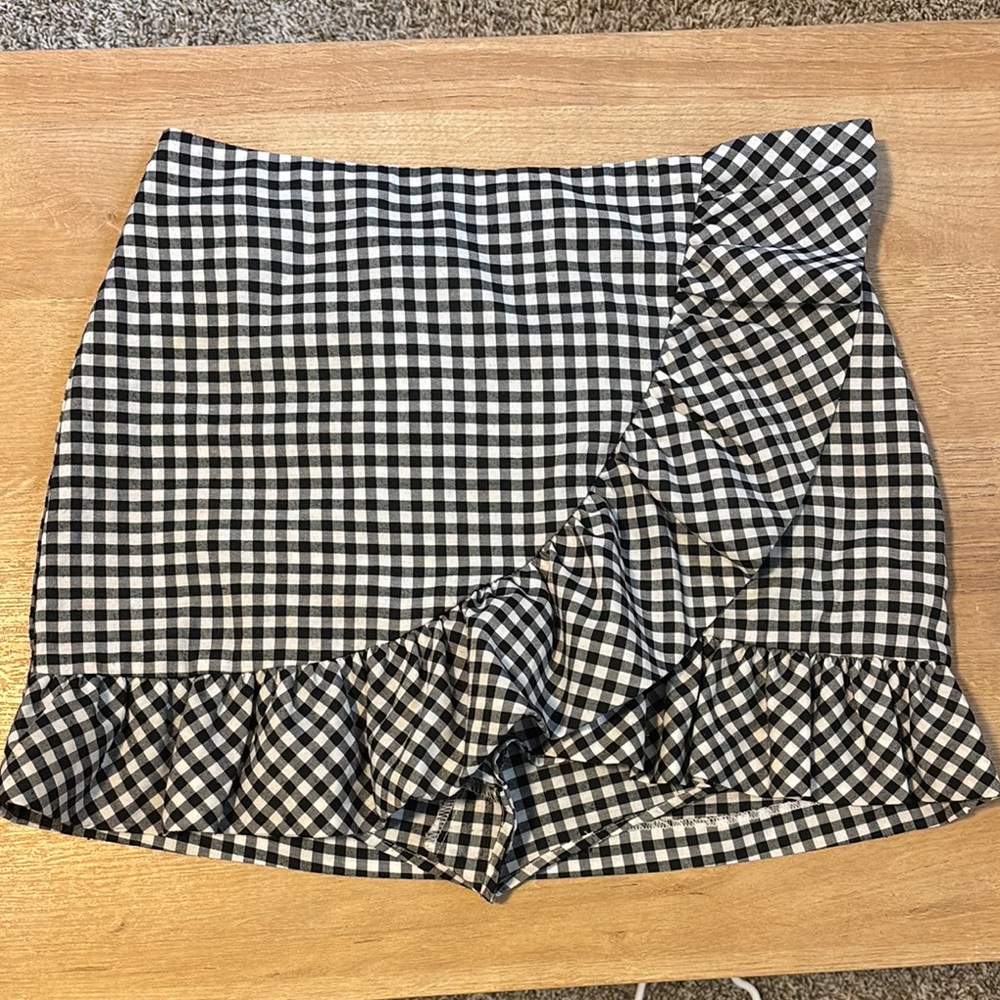 Black and White Gingham Ruffle Skort